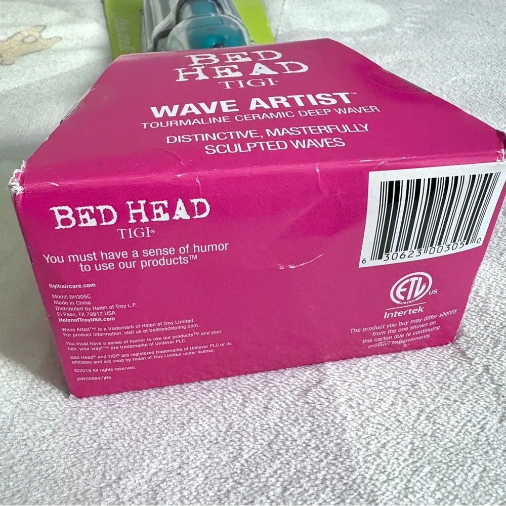 NEW Bed Head TIGI Wave Artist Heated Hair Styling Tool